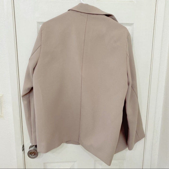 Oversized light beige blazer - Picture 3 of 4